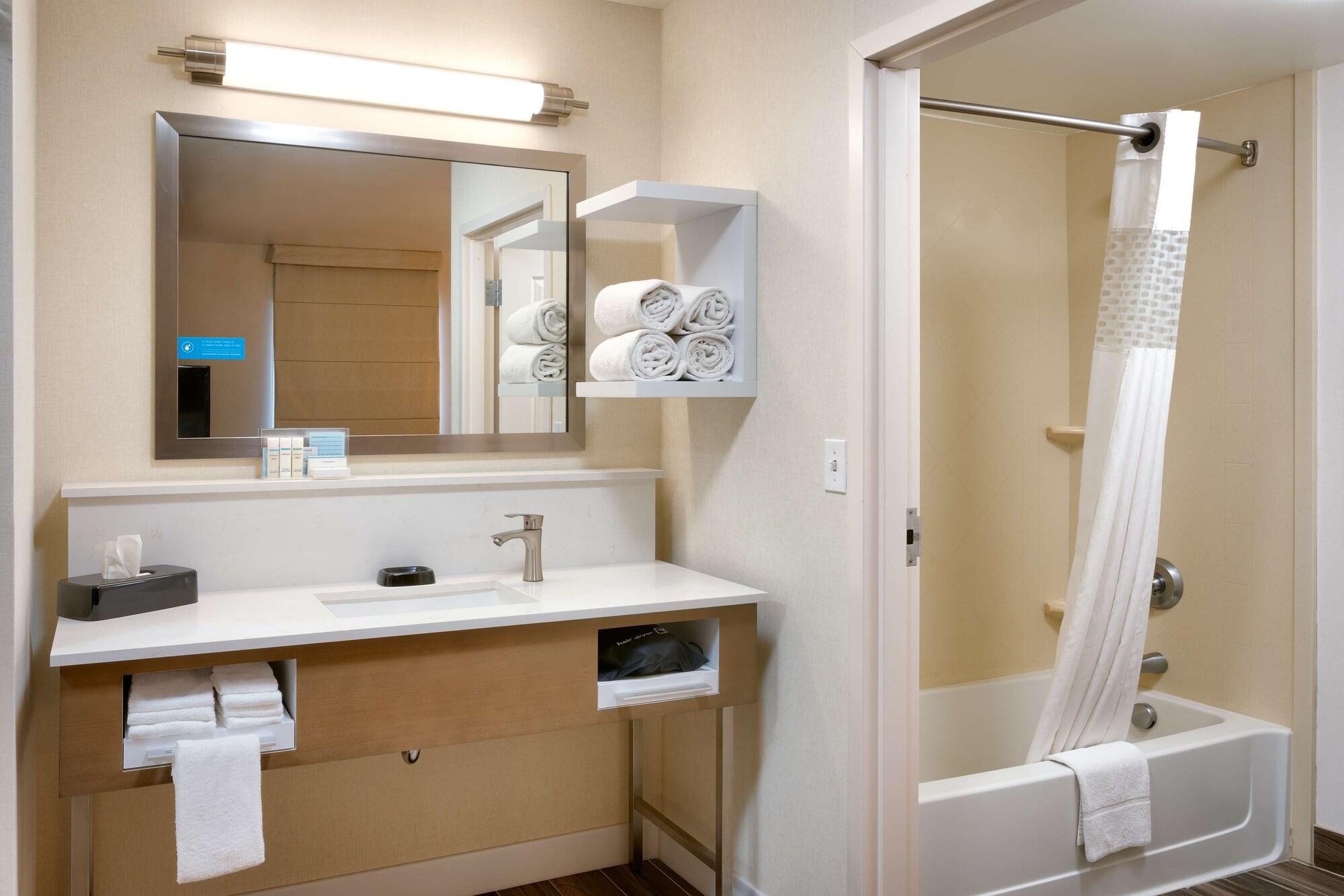 Hampton Inn Tremonton Eksteriør billede