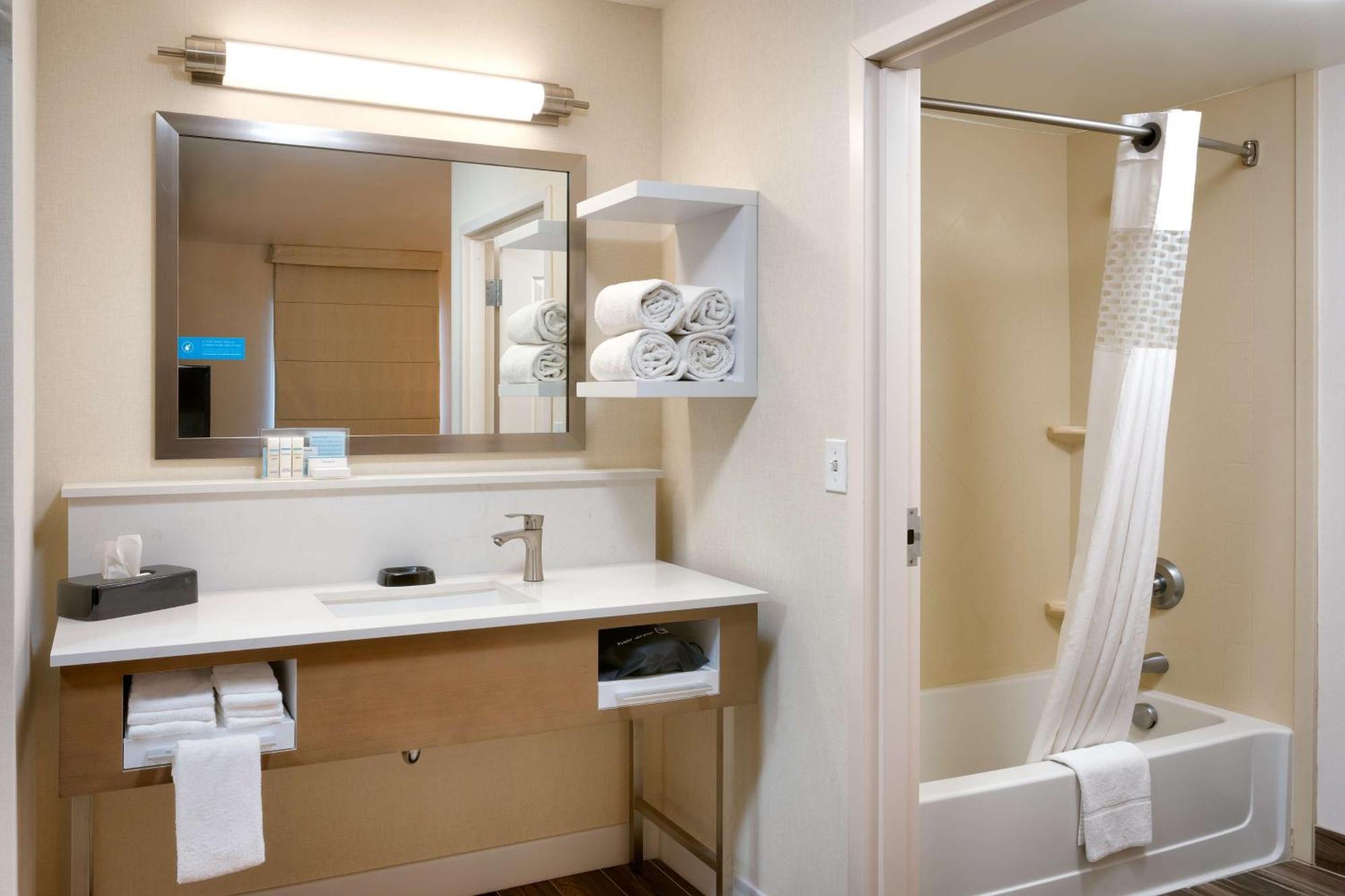 Hampton Inn Tremonton Eksteriør billede